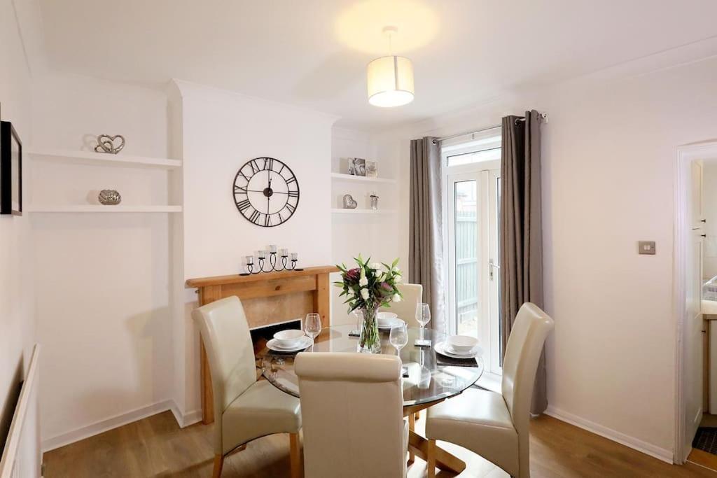Convenient & Central 2-Bed House NWI Dış mekan fotoğraf