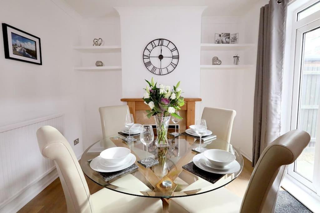 Convenient & Central 2-Bed House NWI Dış mekan fotoğraf