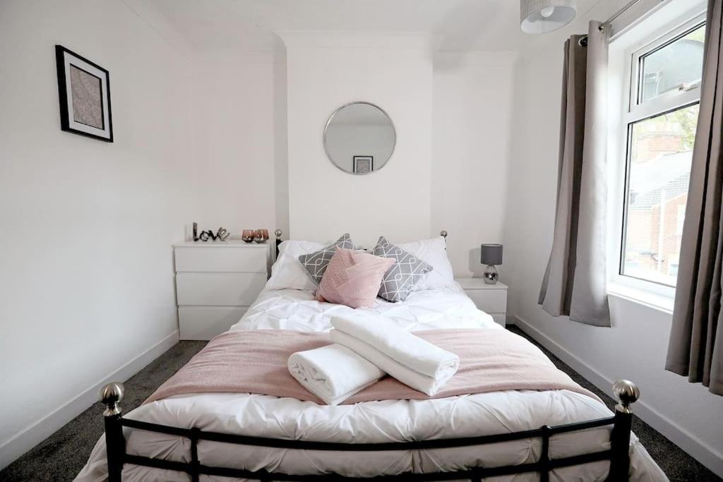 Convenient & Central 2-Bed House NWI Dış mekan fotoğraf